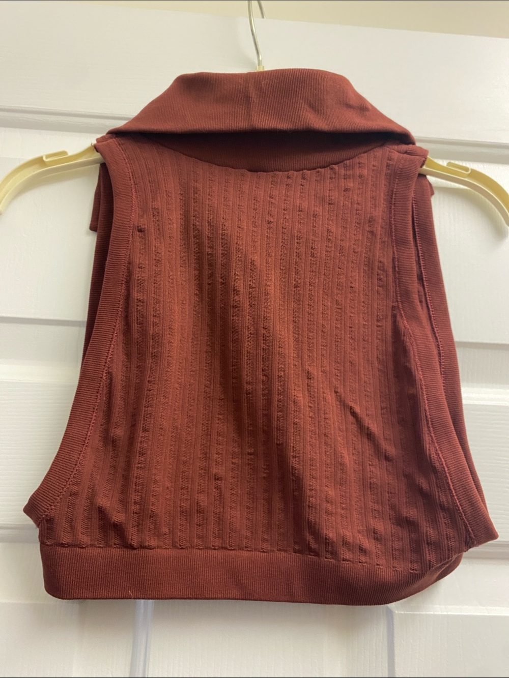 Urban Outfitters Ribbed Collared Crop Top - Rust - Picture 3 of 3